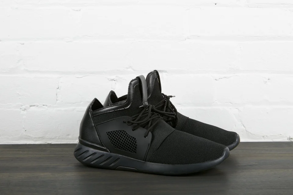 Sneaker shoes men